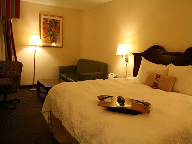 Hampton Inn אנדרסון מראה חיצוני תמונה